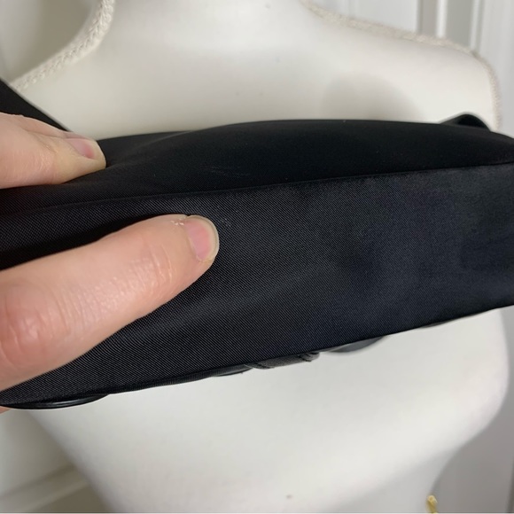 Lululemon Limited Edition Black Everywhere Belt Bag 1L Large Logo Sold Out - Picture 14 of 16